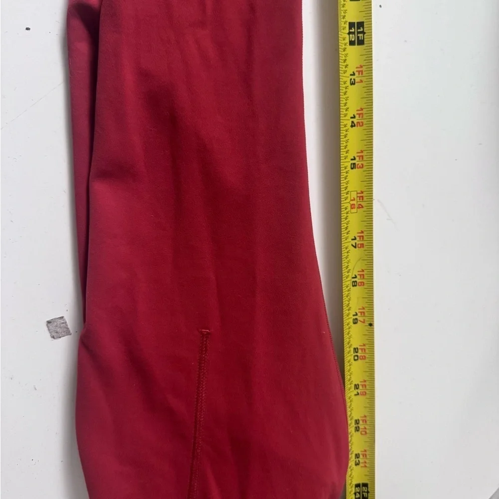 Lululemon InStill High-Rise Tight 25” Size 2